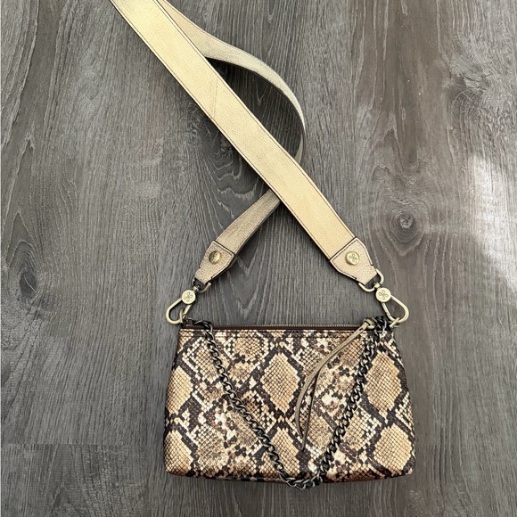 Hobo Darcy Crossbody Bag - Picture 5 of 10